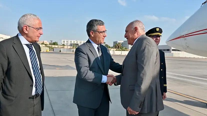 السيد عطاف يحلّ بالقاهرة